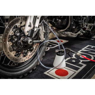 Purge de freins en atelier Bikebusters à Marseille