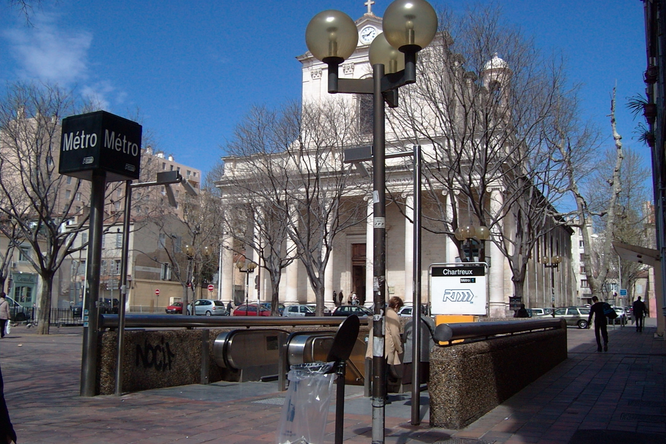 Garage moto & scooter aux Chartreux – Marseille